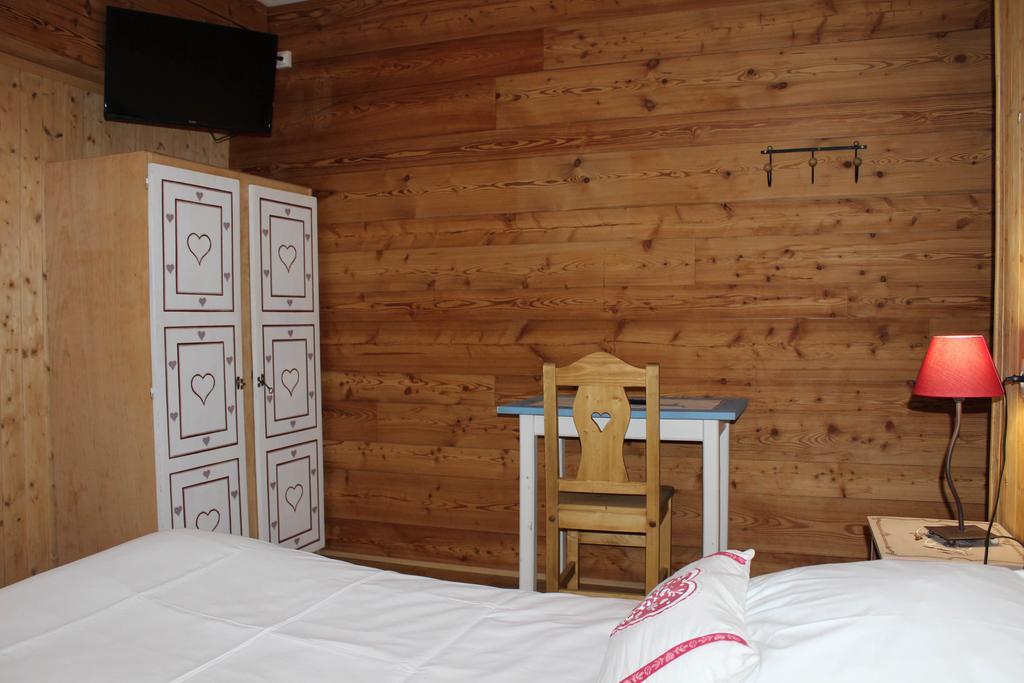 Hotel Restaurant U'Fredy La Clusaz Ngoại thất bức ảnh
