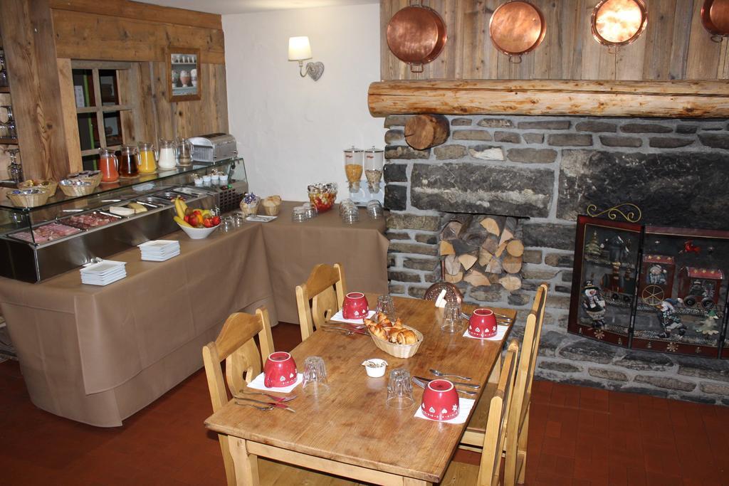 Hotel Restaurant U'Fredy La Clusaz Ngoại thất bức ảnh