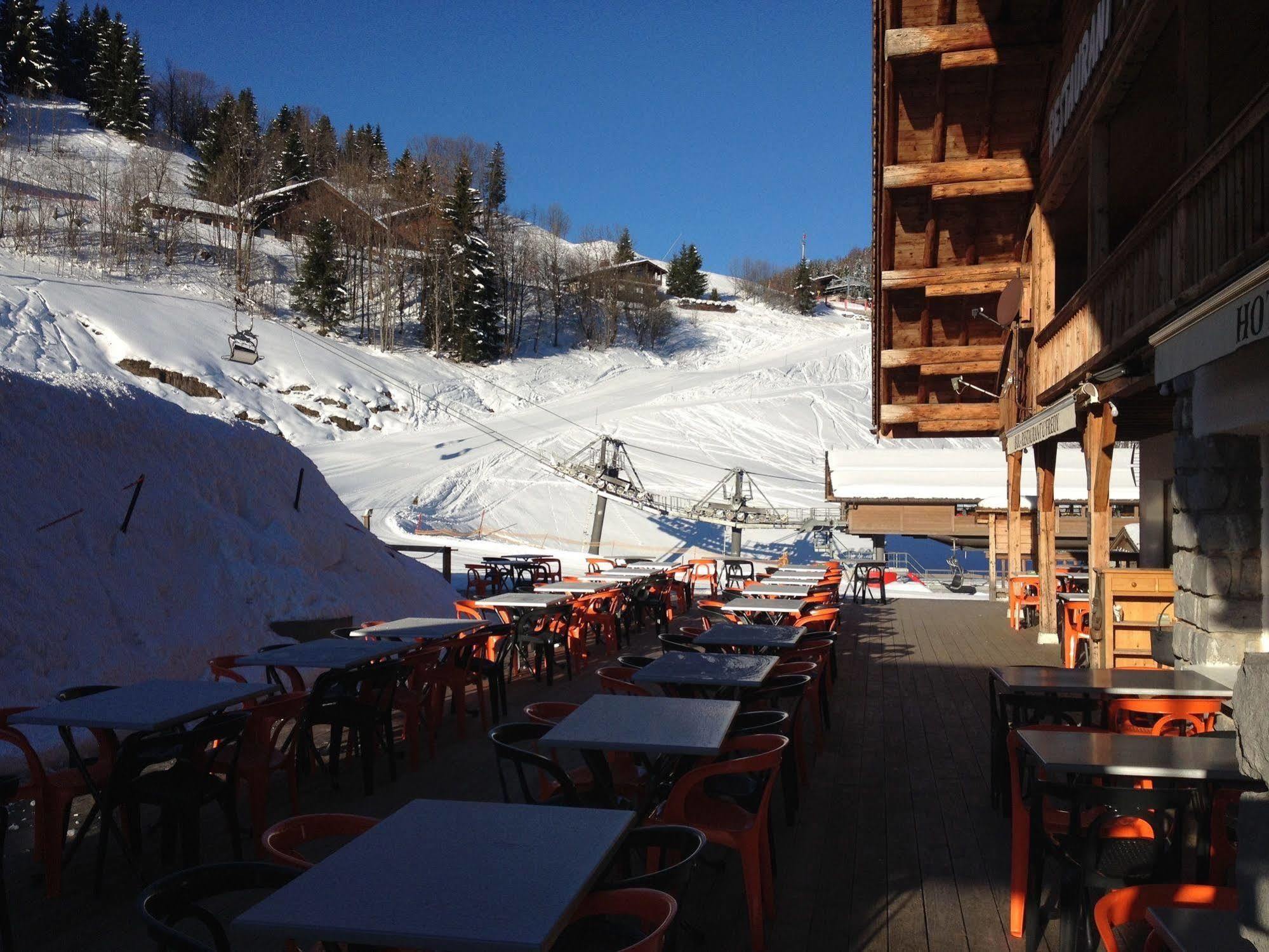 Hotel Restaurant U'Fredy La Clusaz Ngoại thất bức ảnh