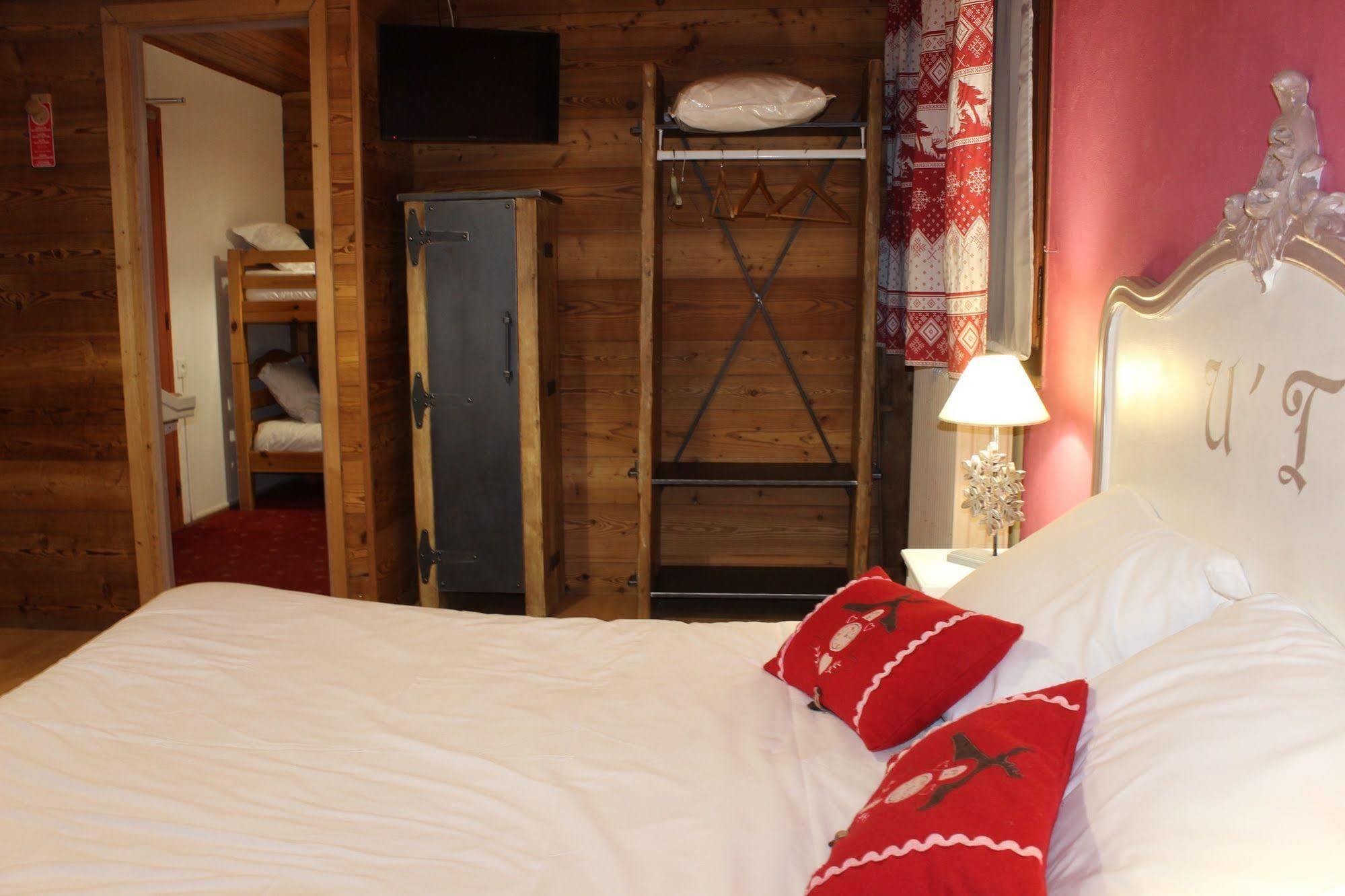 Hotel Restaurant U'Fredy La Clusaz Ngoại thất bức ảnh